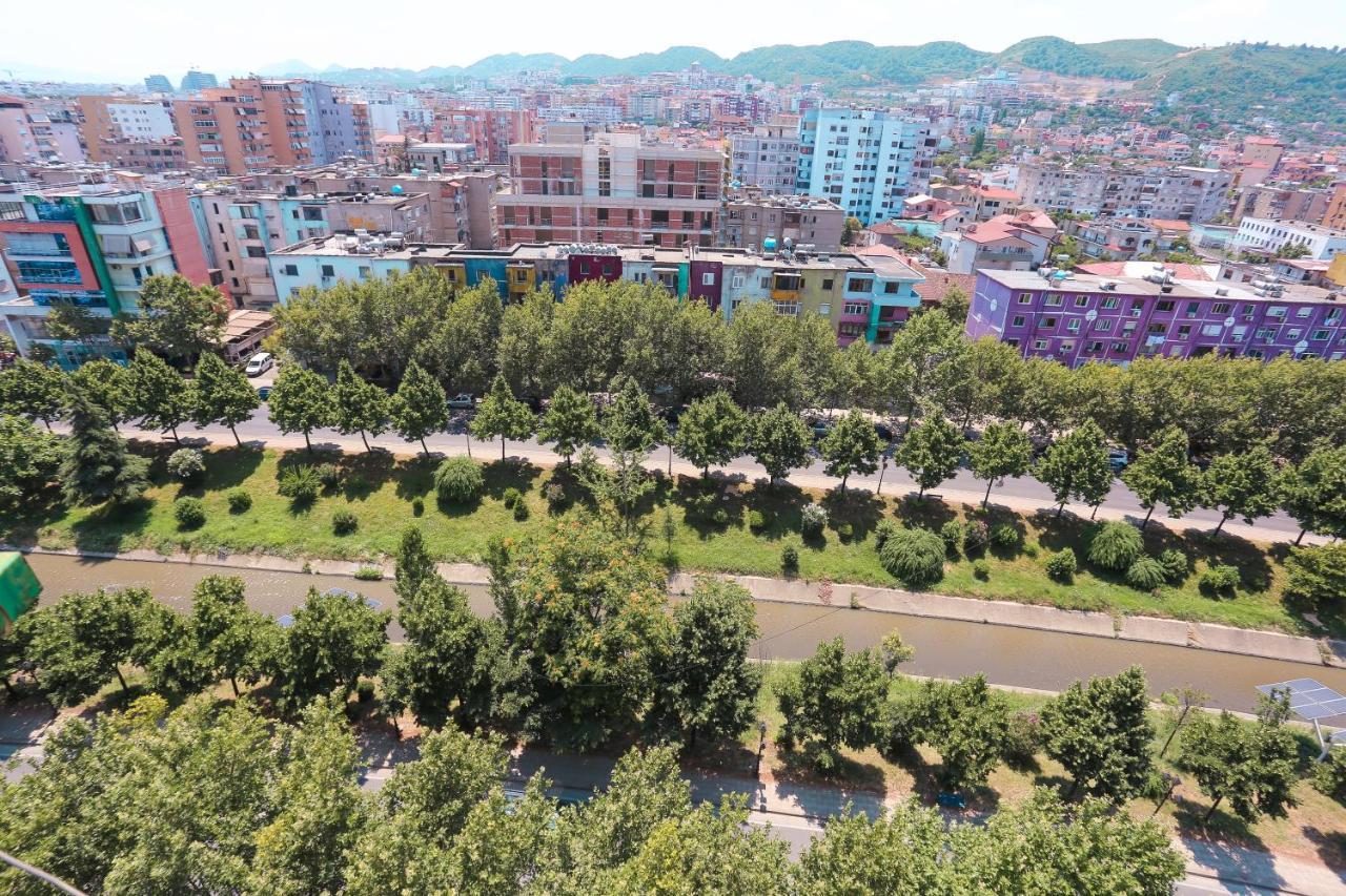 Tirana Views Apartment - Comfy & Spacious المظهر الخارجي الصورة