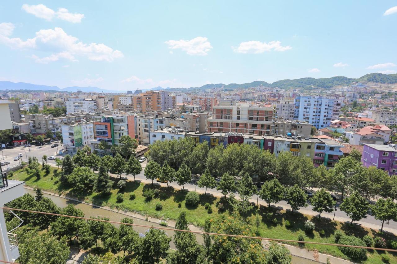Tirana Views Apartment - Comfy & Spacious المظهر الخارجي الصورة